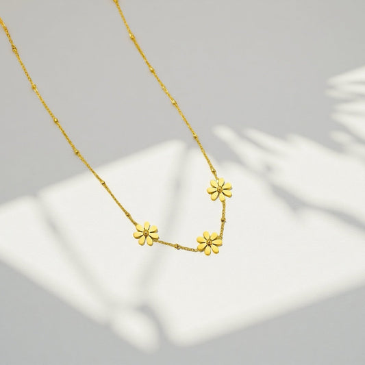 Daisy Bloom Necklace - Sylestial Jewel - waterproof jewelry - lifetime warranty