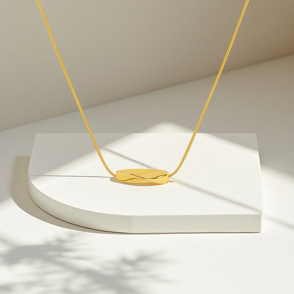 Twist Bar Necklace - Sylestial Jewel - Gold - waterproof jewelry - lifetime warranty