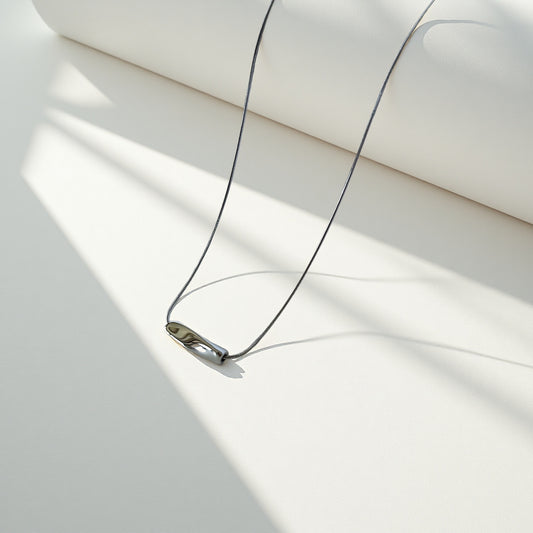 Twist Bar Necklace