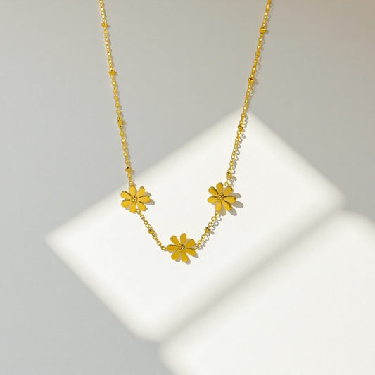 Daisy Bloom Necklace - Sylestial Jewel - waterproof jewelry - lifetime warranty
