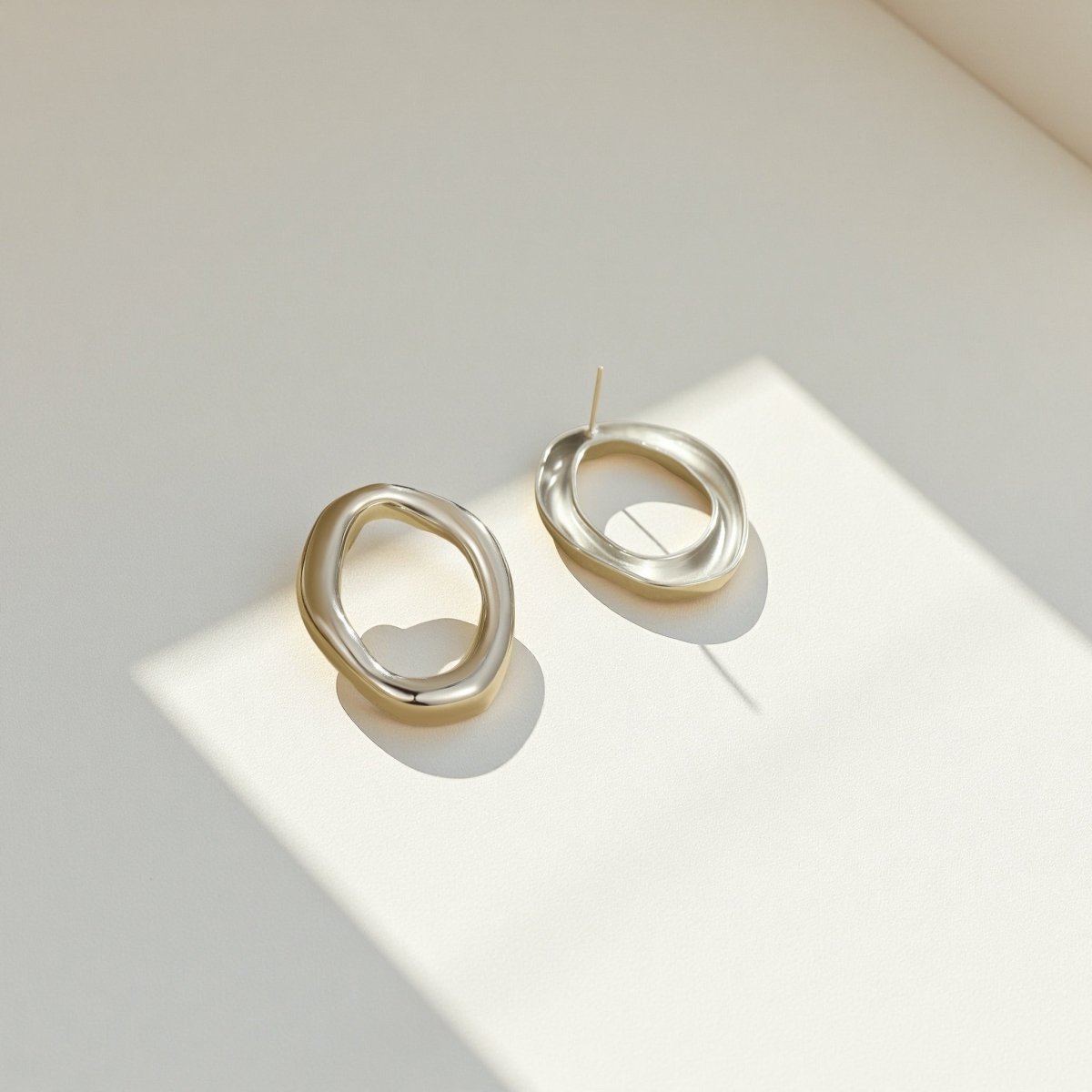 Sculpted Oval Earrings - Sylestial Jewel - Silver - waterproof jewelry - lifetime warranty
